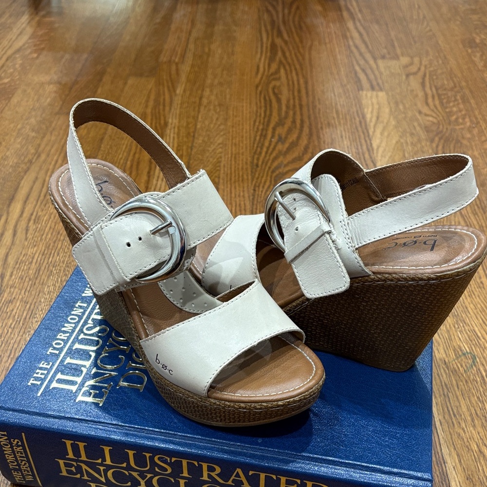 boc Cream Leather Wedge Sandals with Oversized Silver Buckle